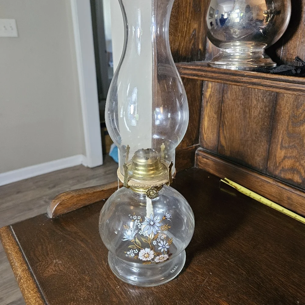 Elegant Glass Oil Lamp with Floral Design
